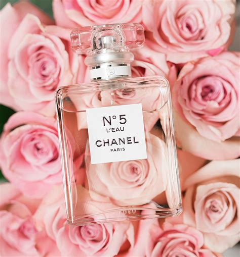 chanel 5 rose|N°5 Parfum .